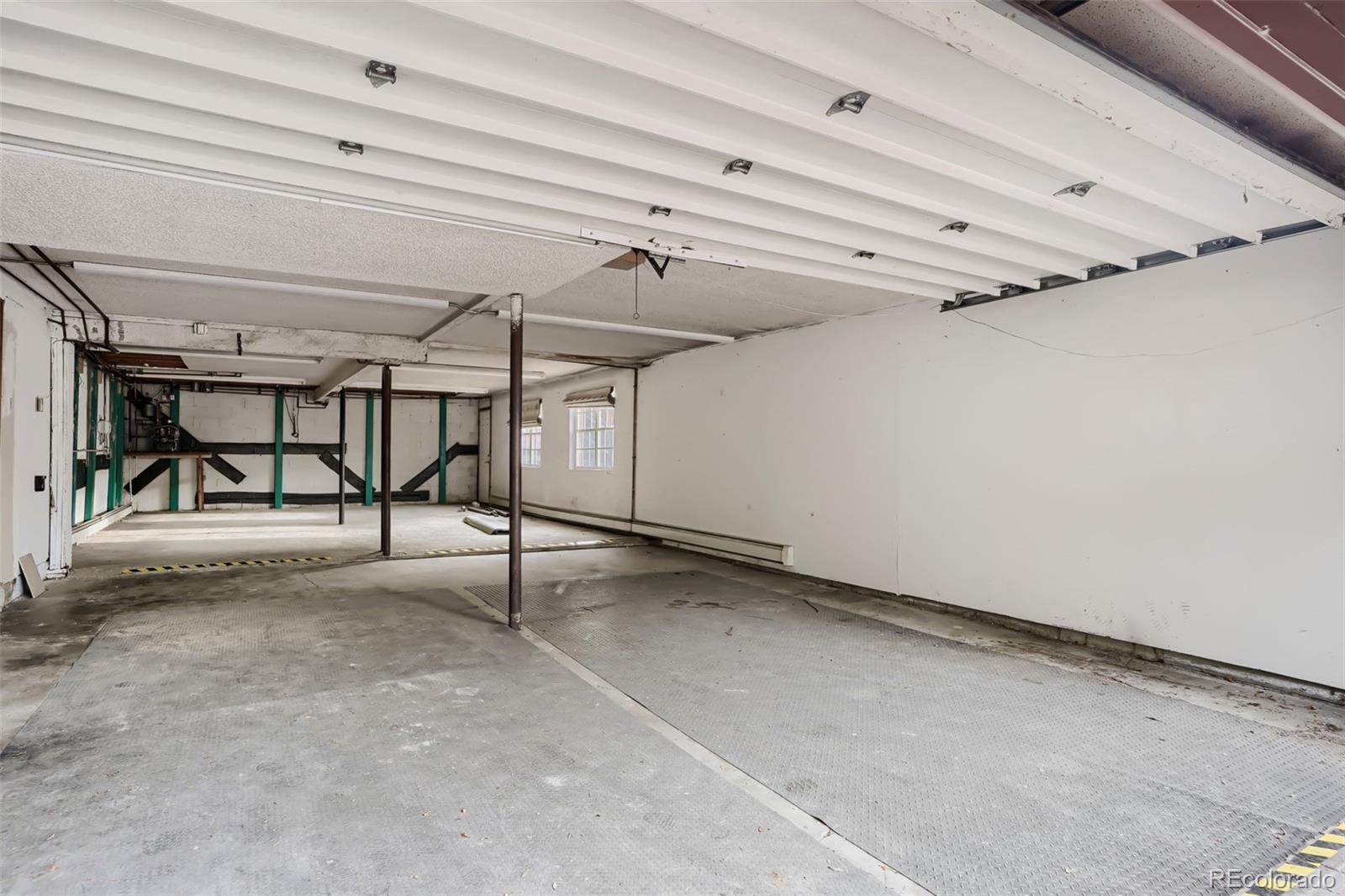 MLS Image #4 for 8221 w 70th avenue,arvada, Colorado