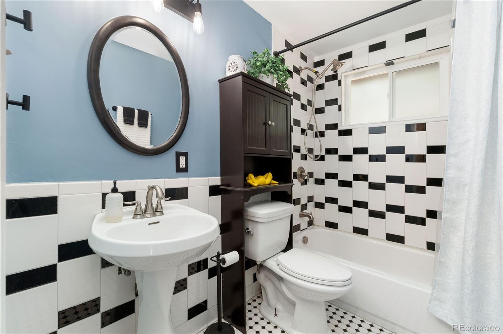MLS Image #9 for 7916  pennsylvania street,denver, Colorado