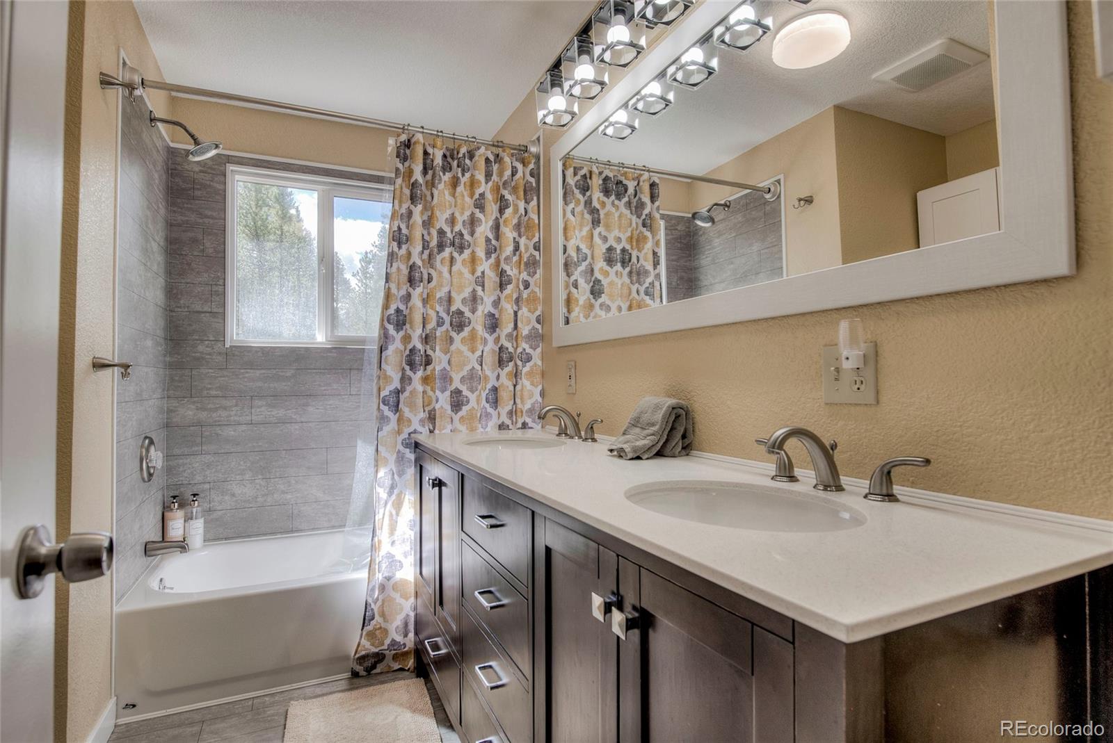MLS Image #15 for 1835  four seasons boulevard,leadville, Colorado