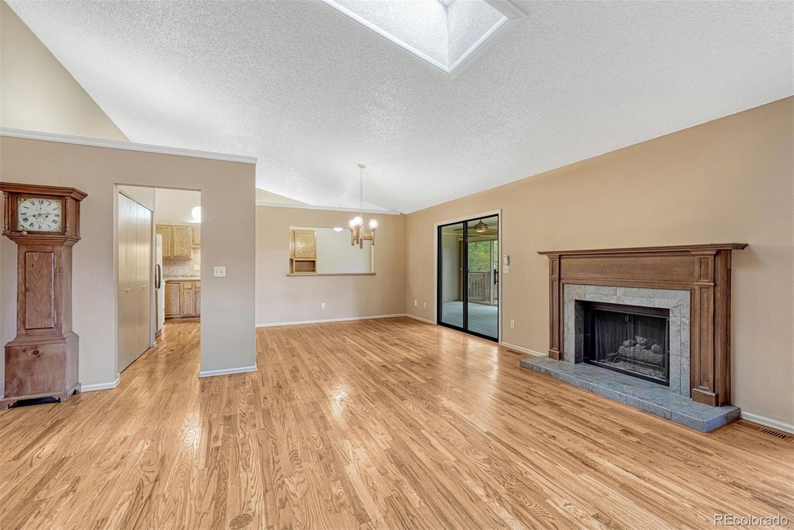 MLS Image #11 for 2059  glenhill road,colorado springs, Colorado