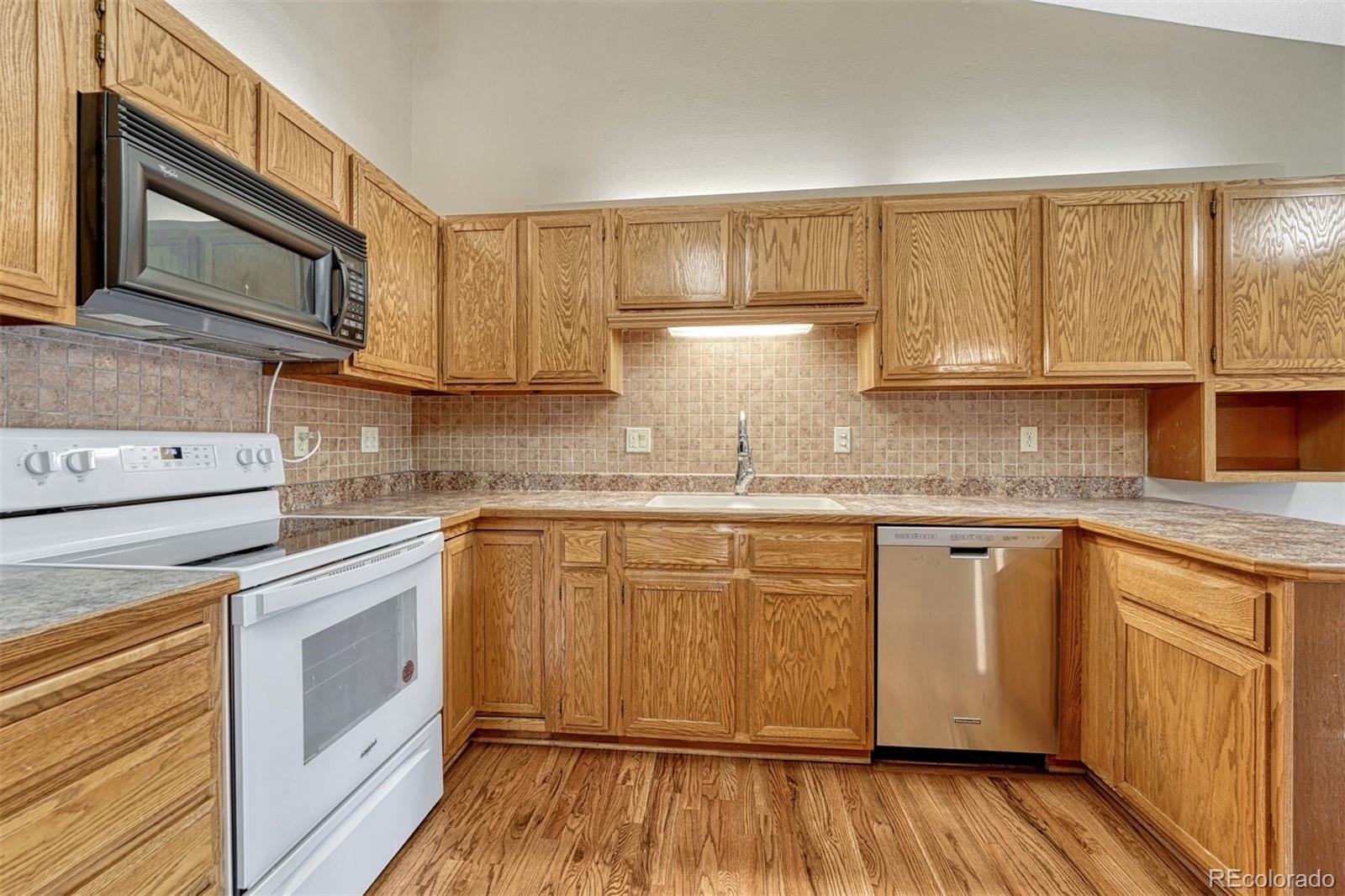 MLS Image #3 for 2059  glenhill road,colorado springs, Colorado