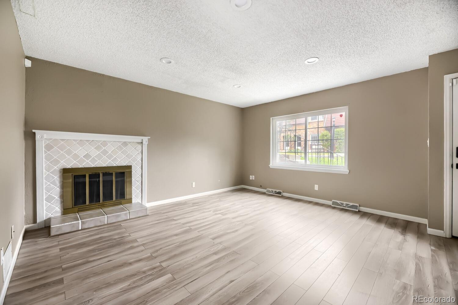 MLS Image #2 for 5855 s lowell boulevard,littleton, Colorado