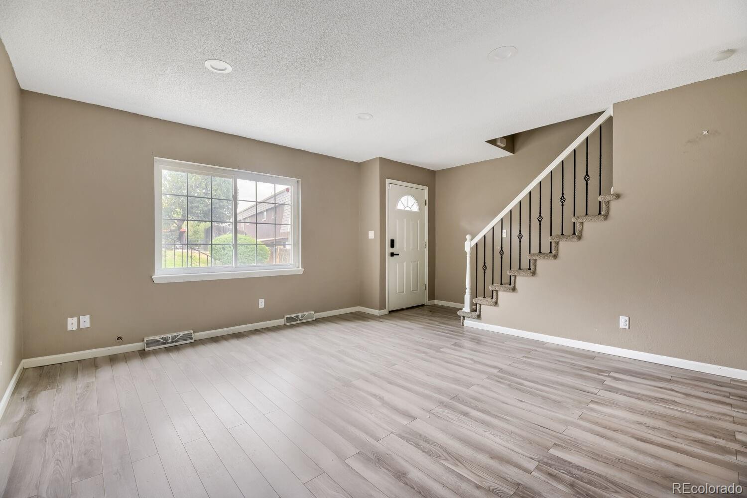 MLS Image #3 for 5855 s lowell boulevard,littleton, Colorado