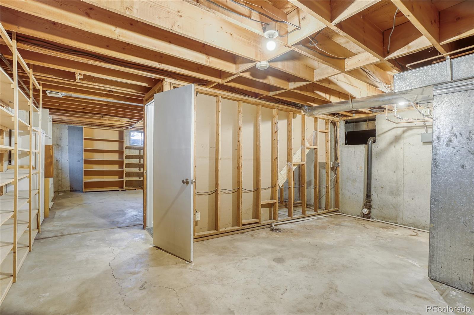 MLS Image #25 for 204 s eagle circle,aurora, Colorado