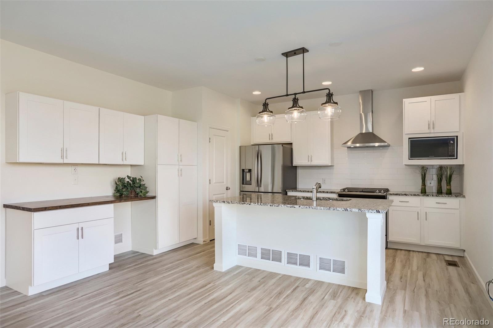 MLS Image #4 for 14583  normande drive,mead, Colorado