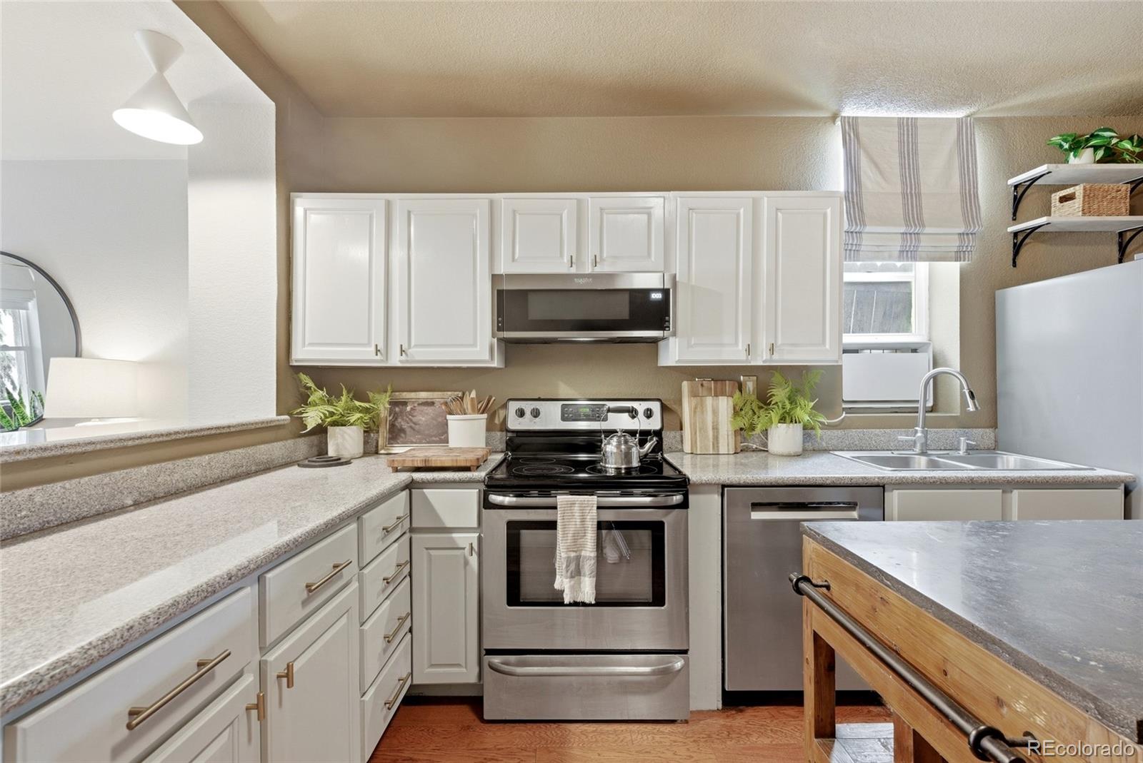 MLS Image #18 for 3942  osage street,denver, Colorado