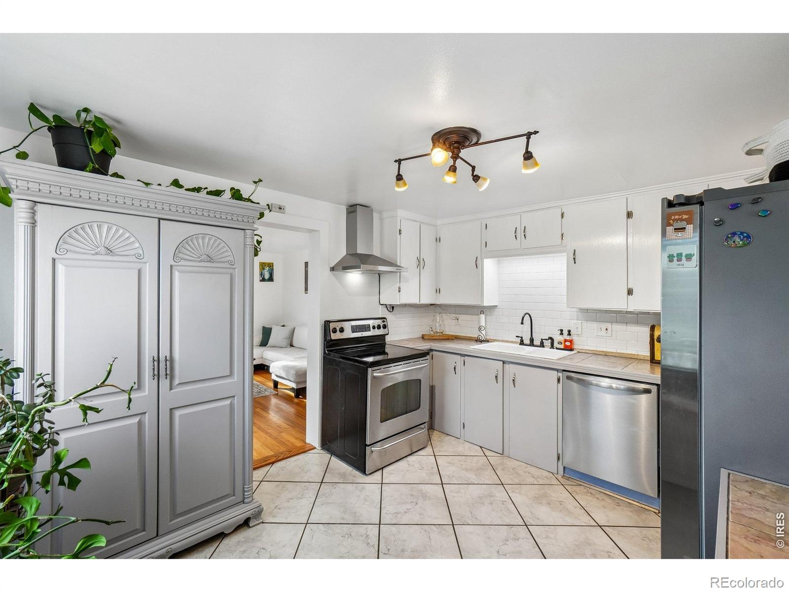 MLS Image #7 for 511 w south 1st street,johnstown, Colorado