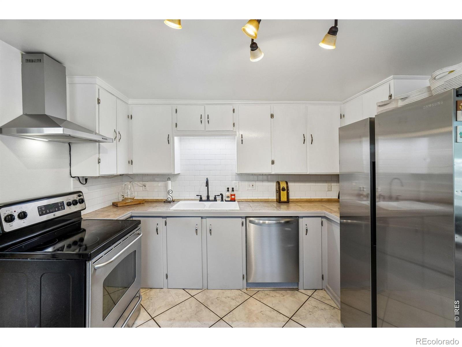 MLS Image #8 for 511 w south 1st street,johnstown, Colorado
