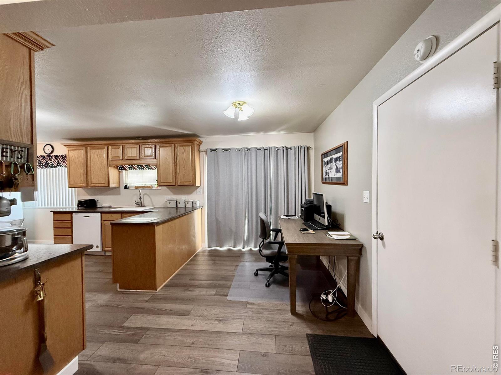 MLS Image #5 for 120 s hickory street,yuma, Colorado