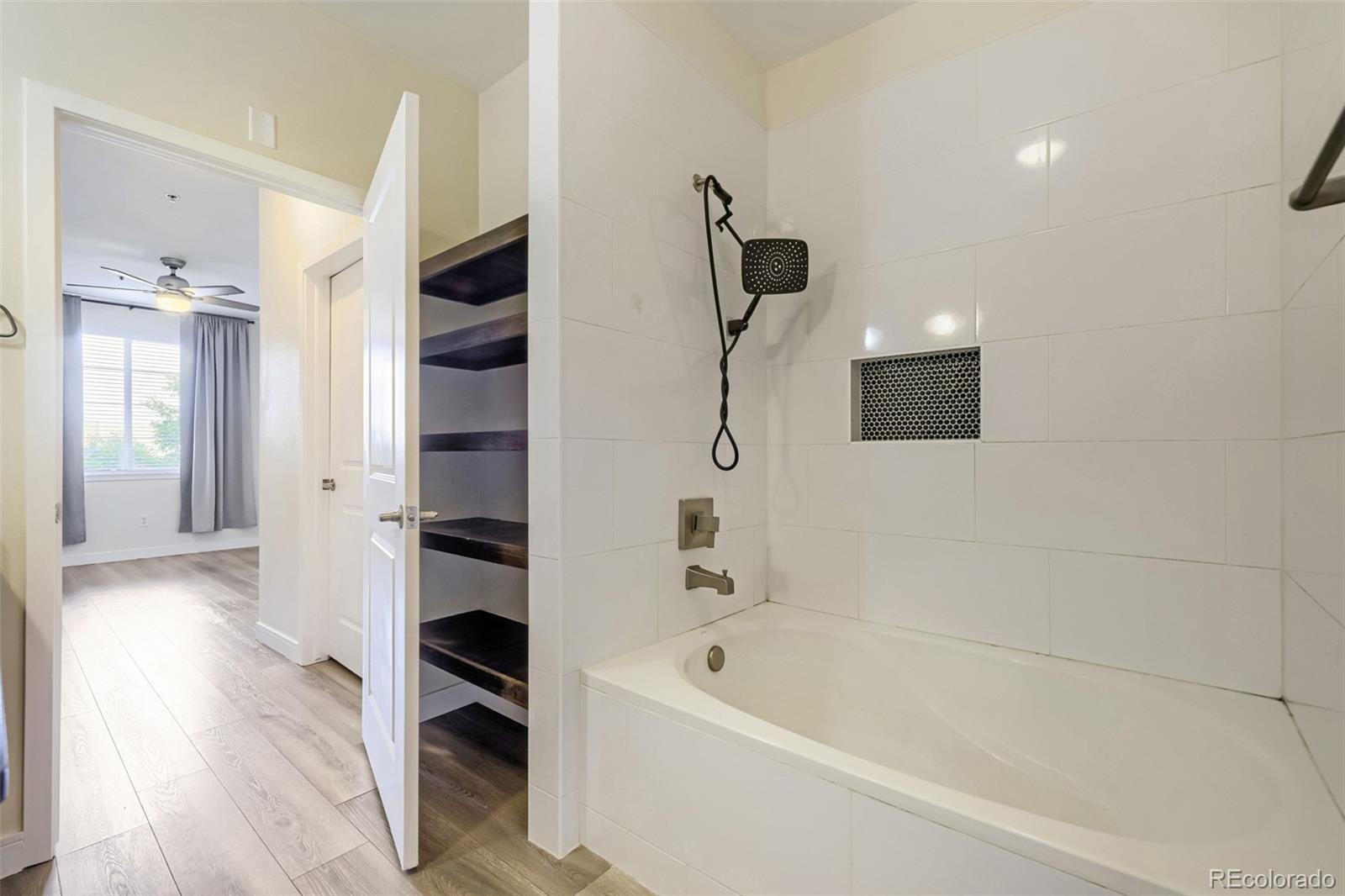 MLS Image #19 for 4100  albion street 311,denver, Colorado