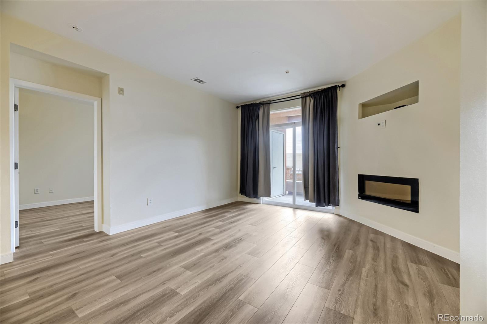 MLS Image #5 for 4100  albion street 311,denver, Colorado