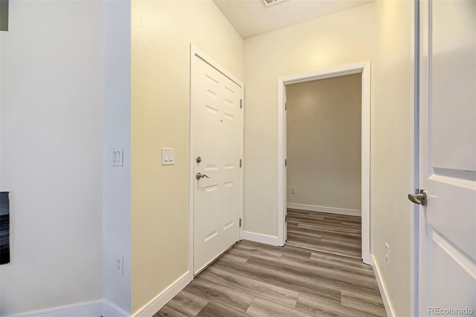 MLS Image #7 for 4100  albion street 311,denver, Colorado