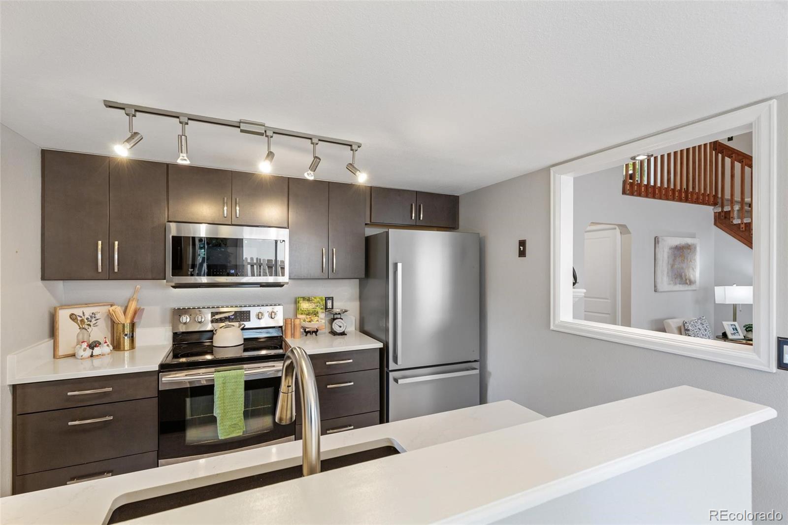 MLS Image #13 for 5623 s yank court,littleton, Colorado