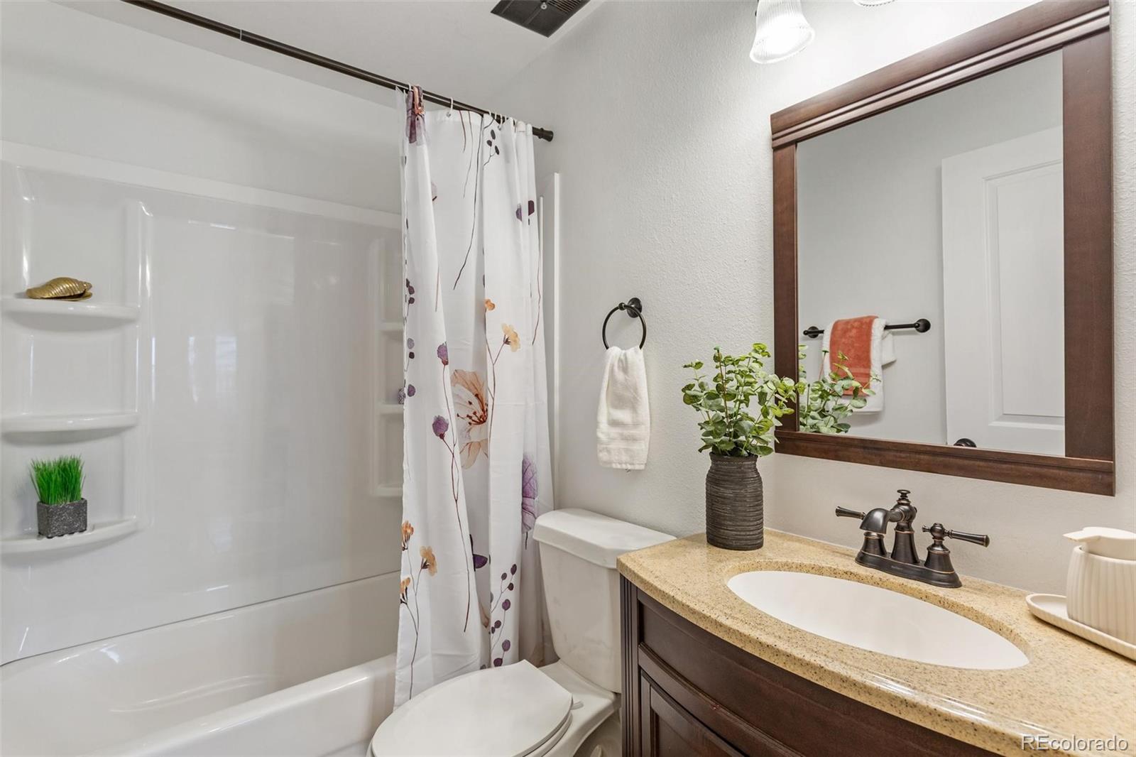 MLS Image #20 for 5623 s yank court,littleton, Colorado