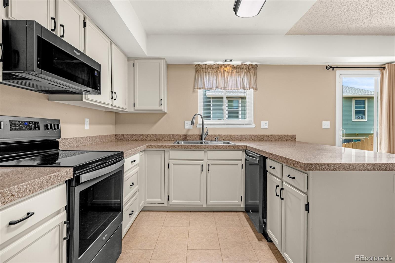 MLS Image #9 for 3826  smoke tree drive,colorado springs, Colorado
