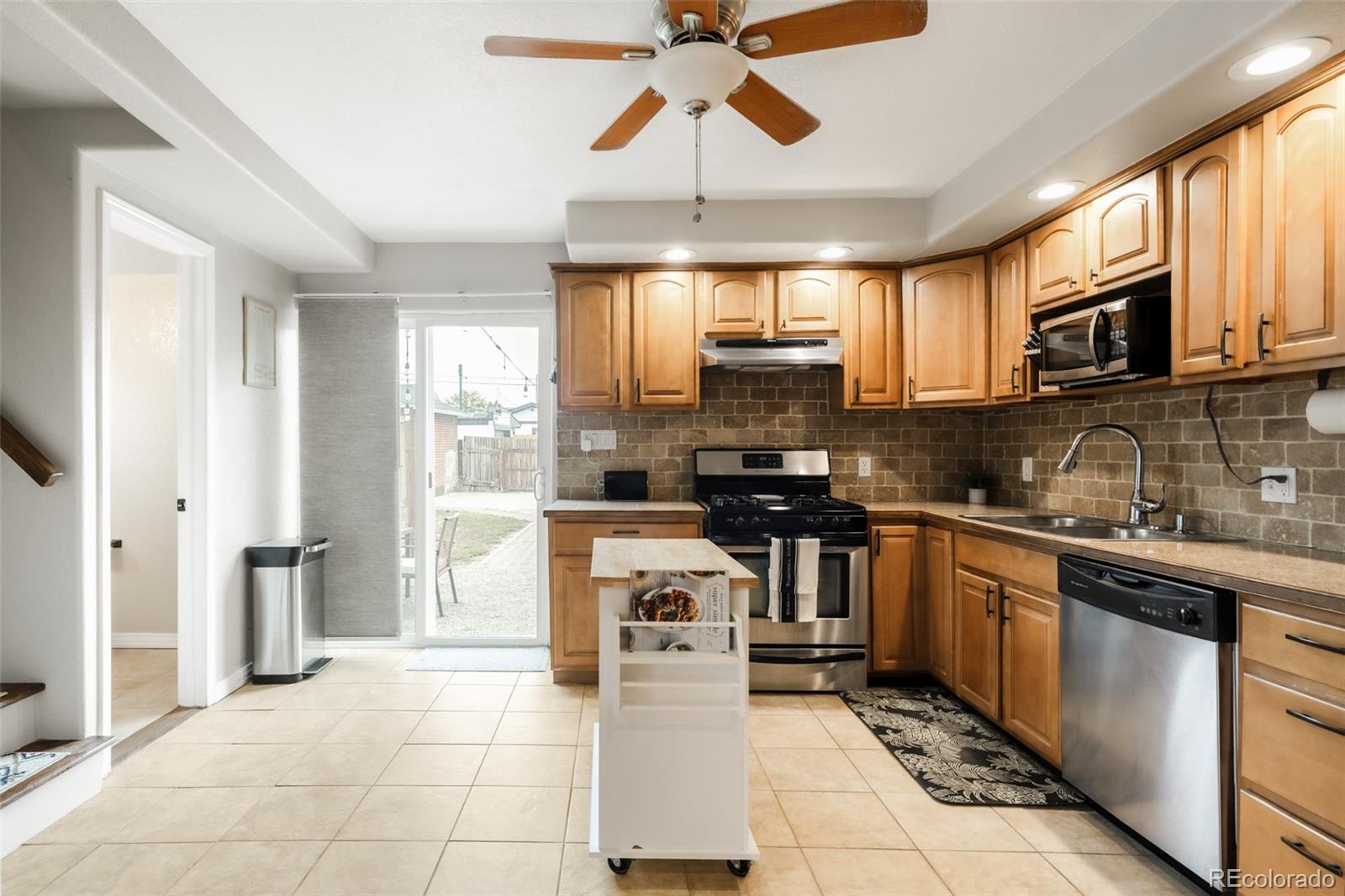 MLS Image #5 for 634  king street,denver, Colorado
