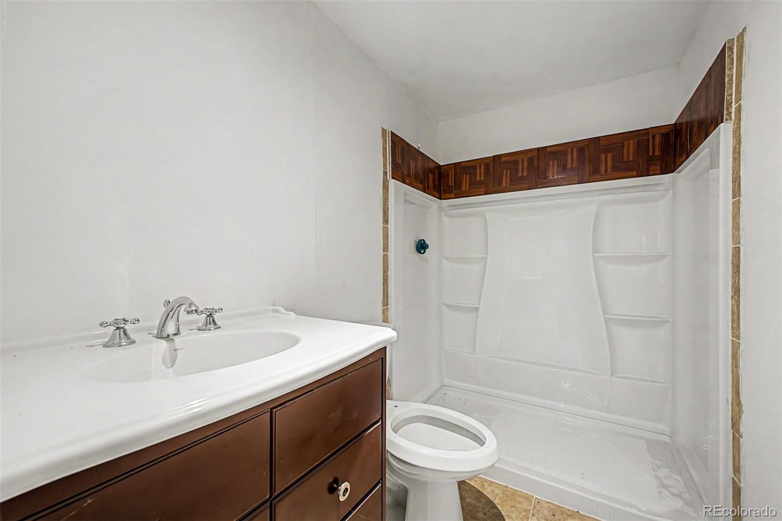 MLS Image #18 for 5543  hannibal court,denver, Colorado