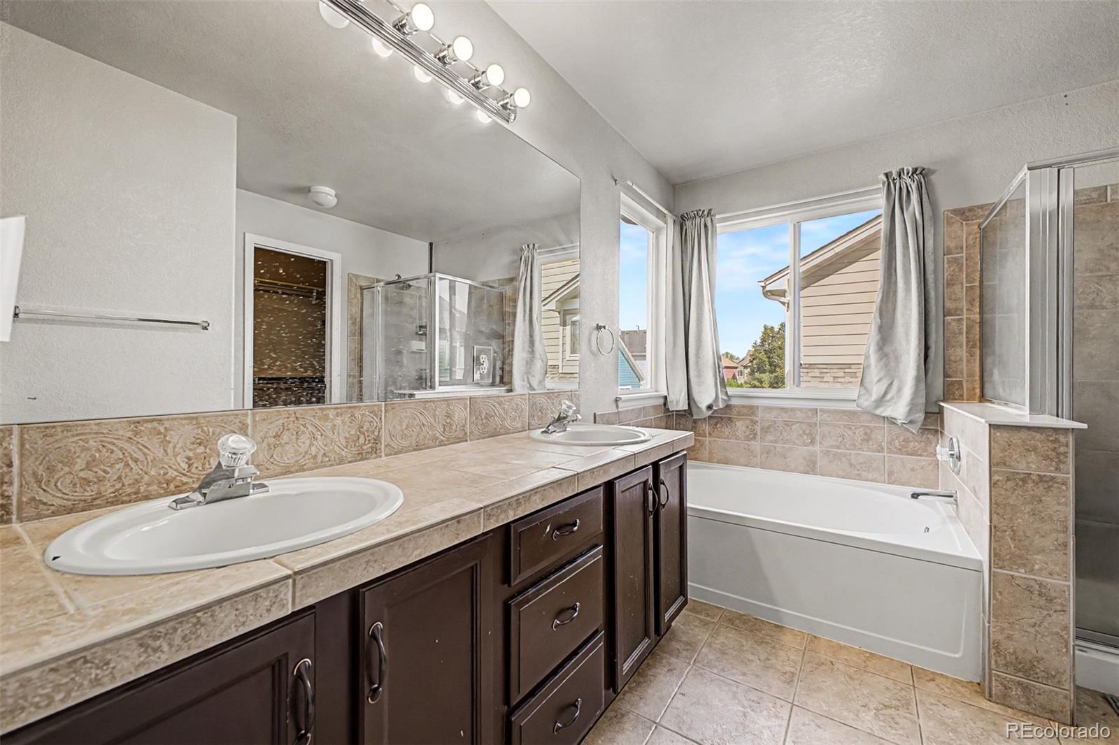 MLS Image #22 for 5543  hannibal court,denver, Colorado