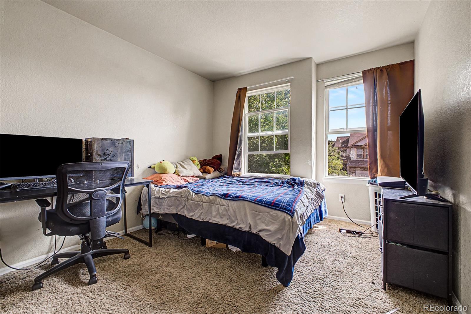 MLS Image #28 for 5543  hannibal court,denver, Colorado