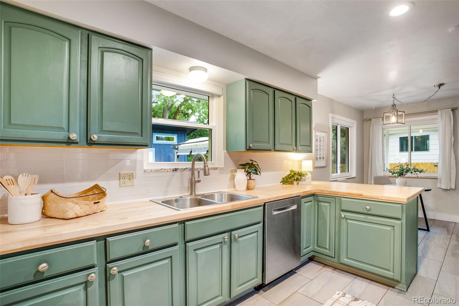 MLS Image #19 for 1204  southridge drive,fort collins, Colorado