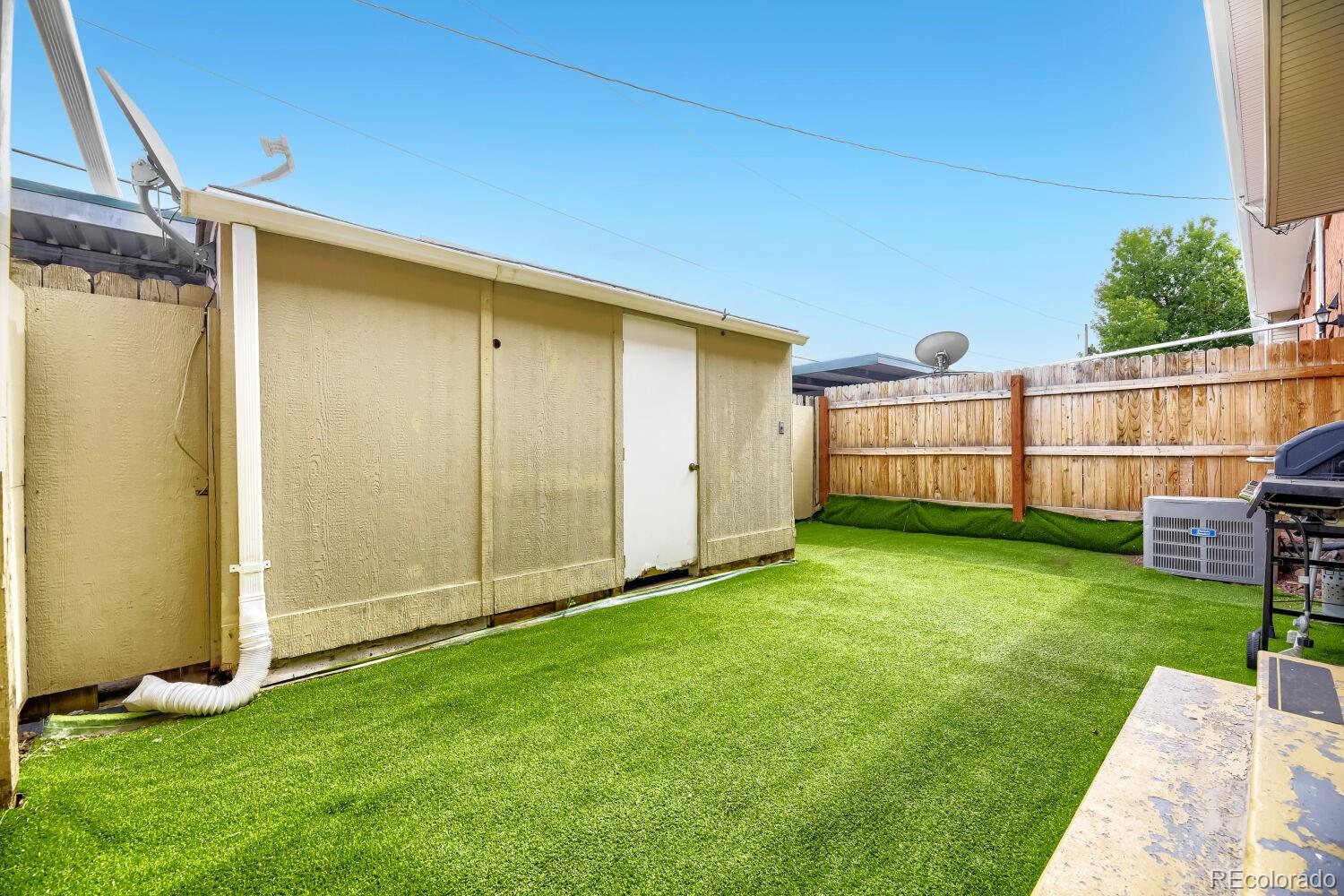 MLS Image #28 for 3816 s yosemite street,denver, Colorado