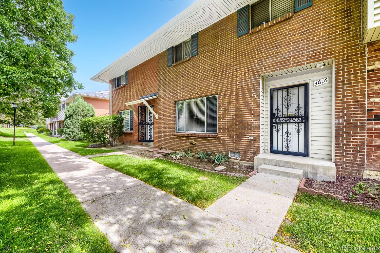 MLS Image #6 for 3816 s yosemite street,denver, Colorado