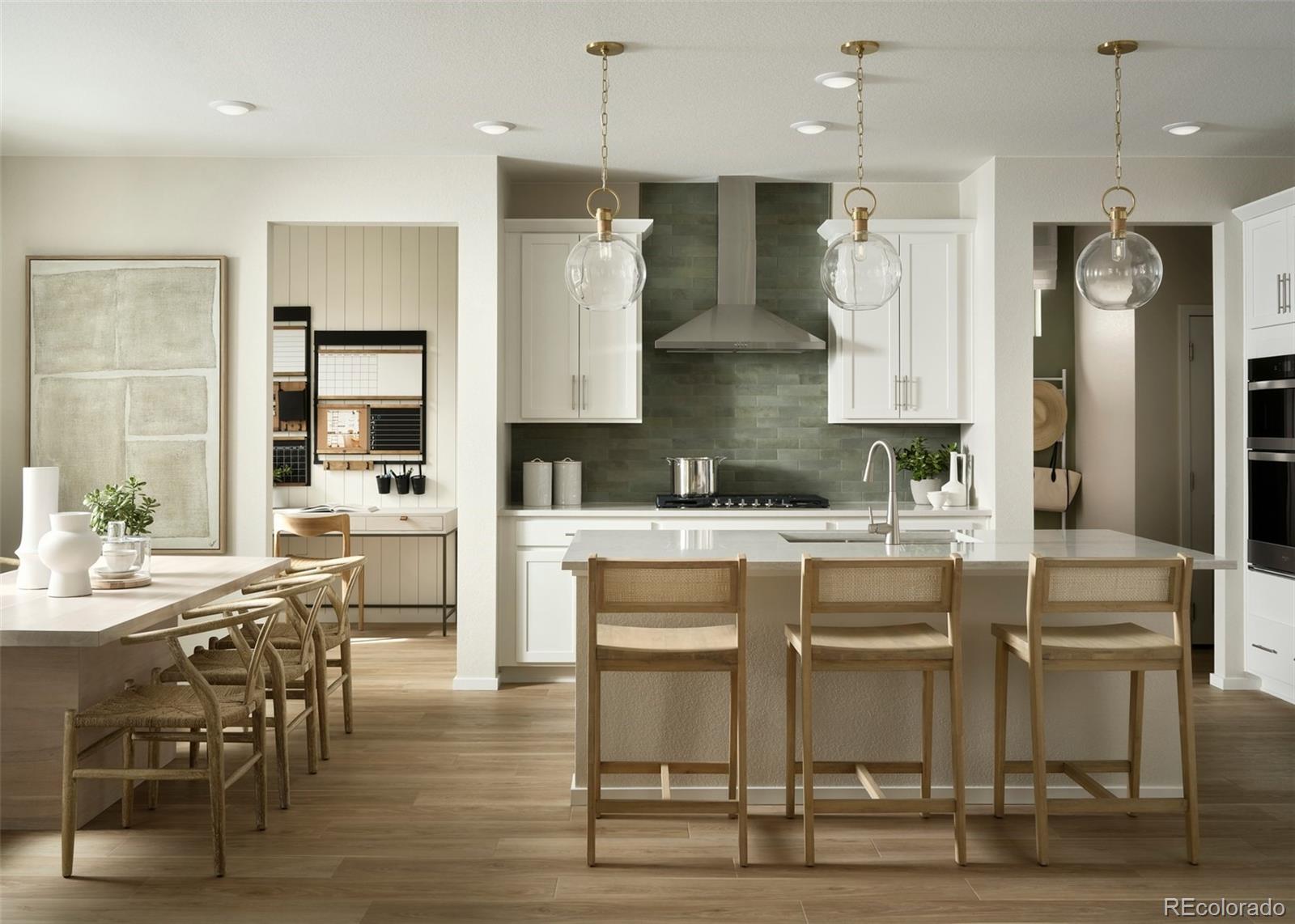 MLS Image #2 for 7831 s clubview street,aurora, Colorado
