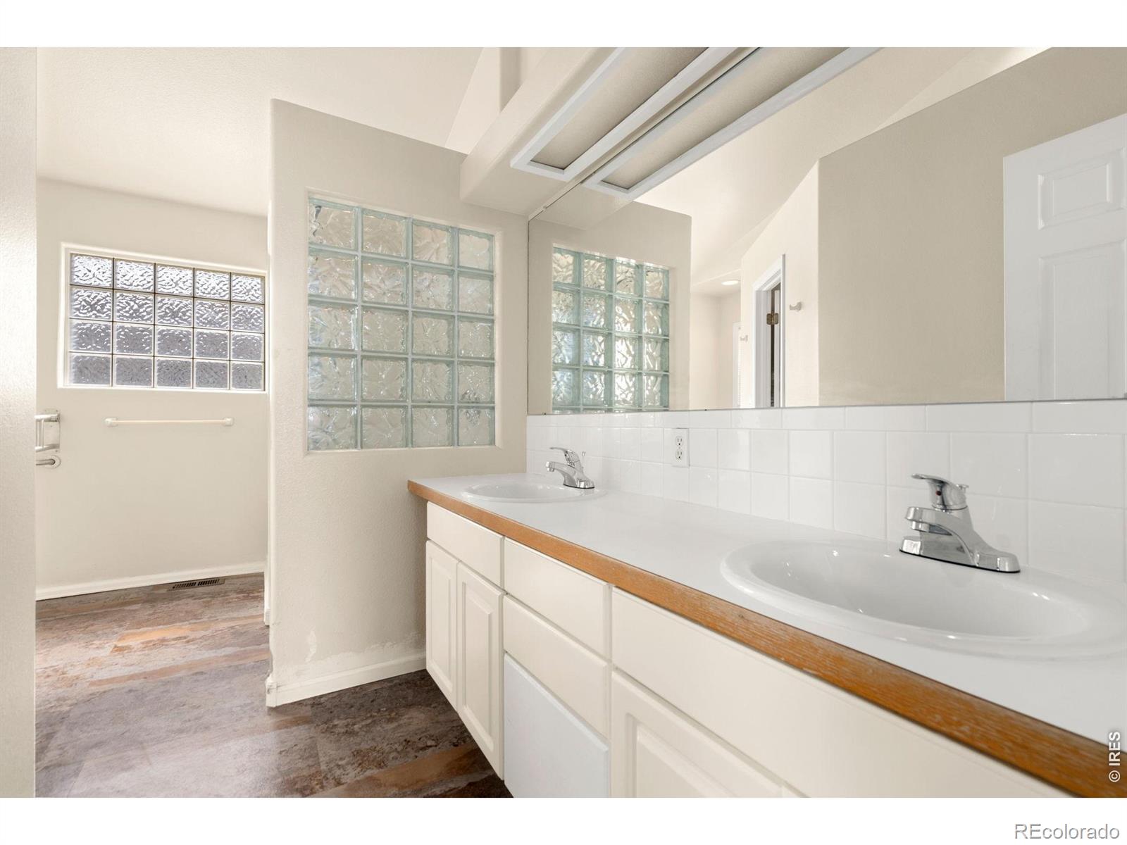 MLS Image #22 for 910 n 7th place,johnstown, Colorado
