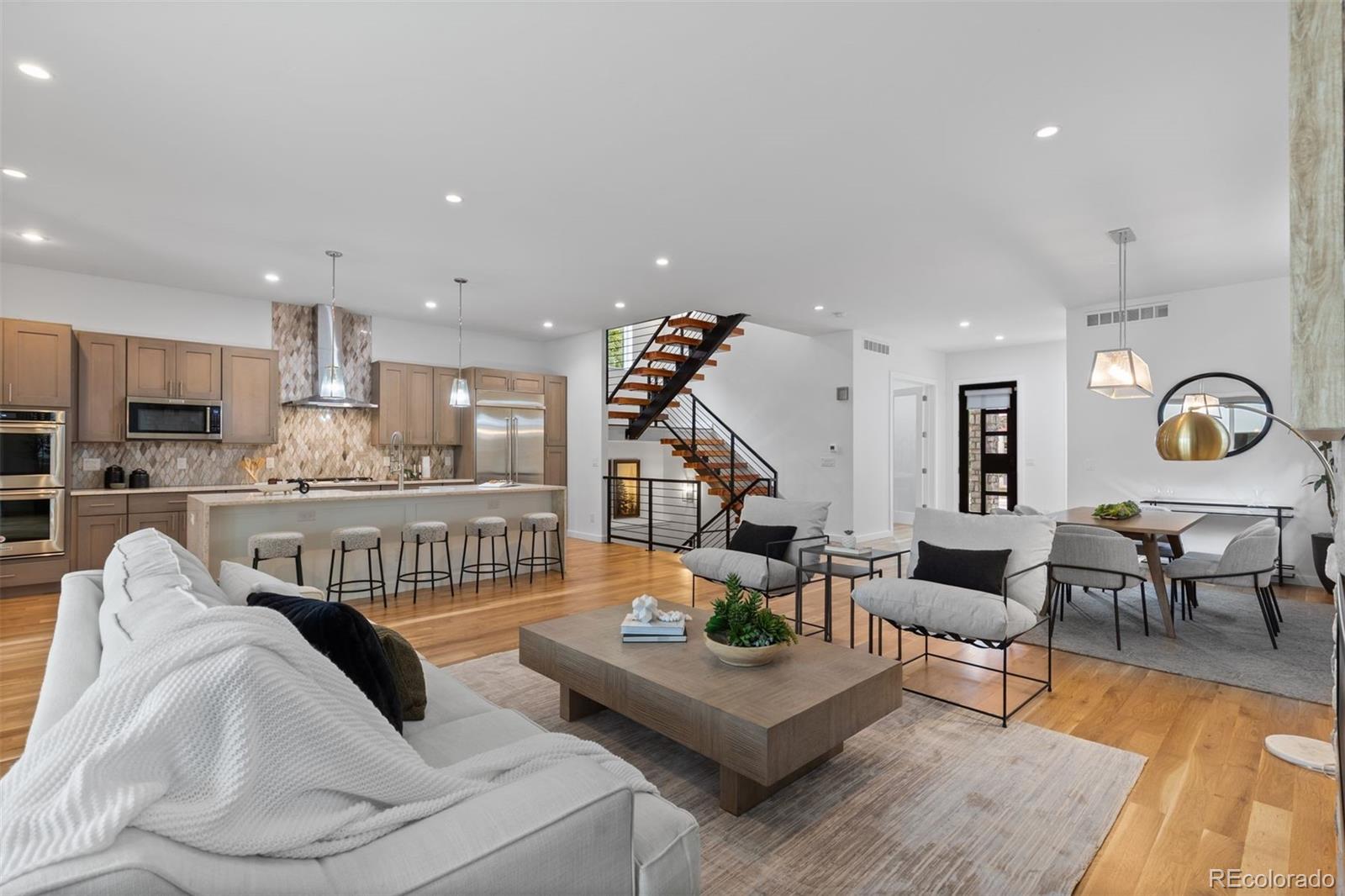 MLS Image #15 for 1560 s monroe street,denver, Colorado