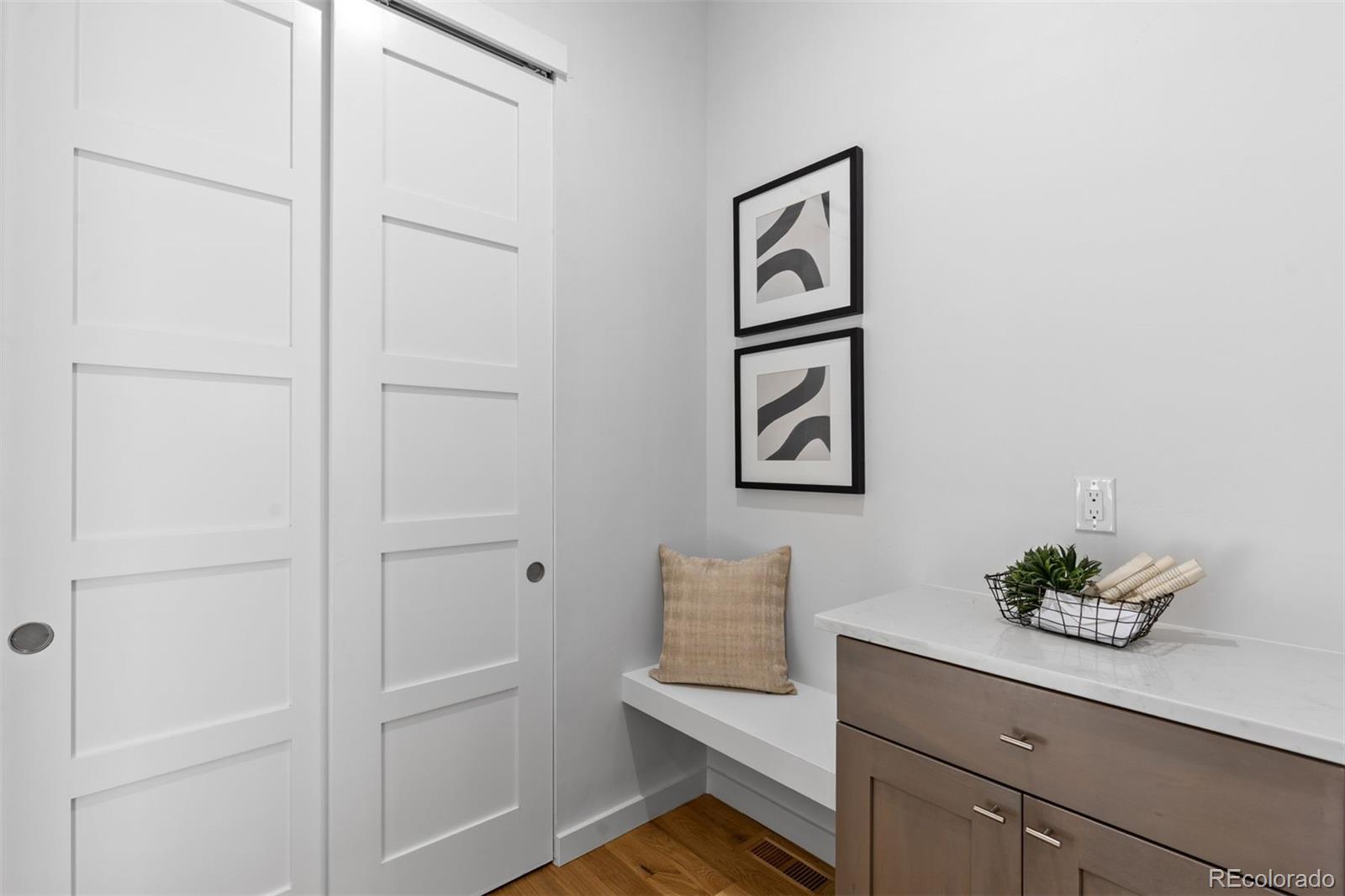 MLS Image #16 for 1560 s monroe street,denver, Colorado