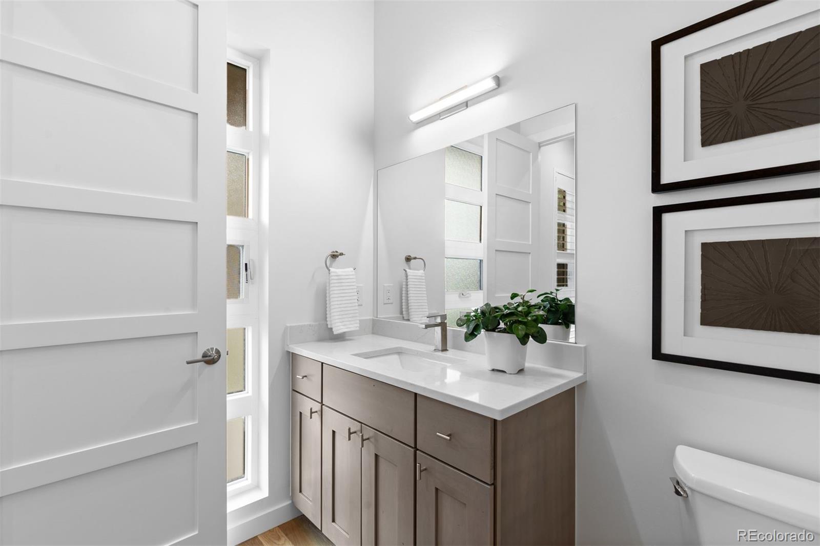 MLS Image #5 for 1560 s monroe street,denver, Colorado