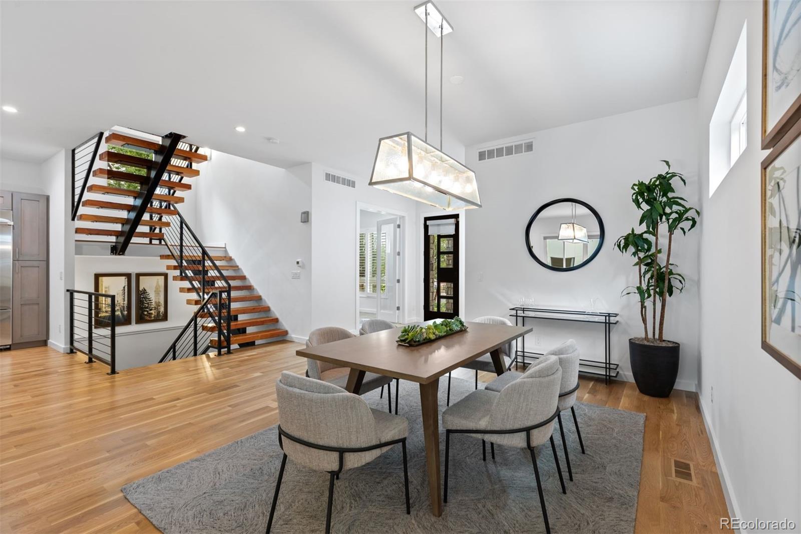 MLS Image #7 for 1560 s monroe street,denver, Colorado