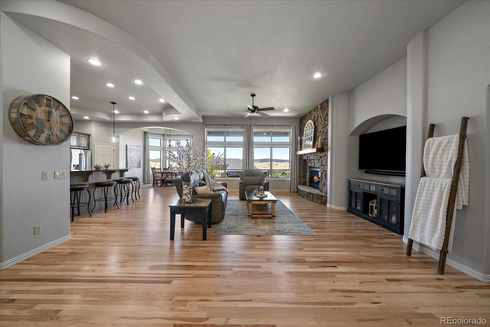 MLS Image #14 for 5375  country club drive,larkspur, Colorado