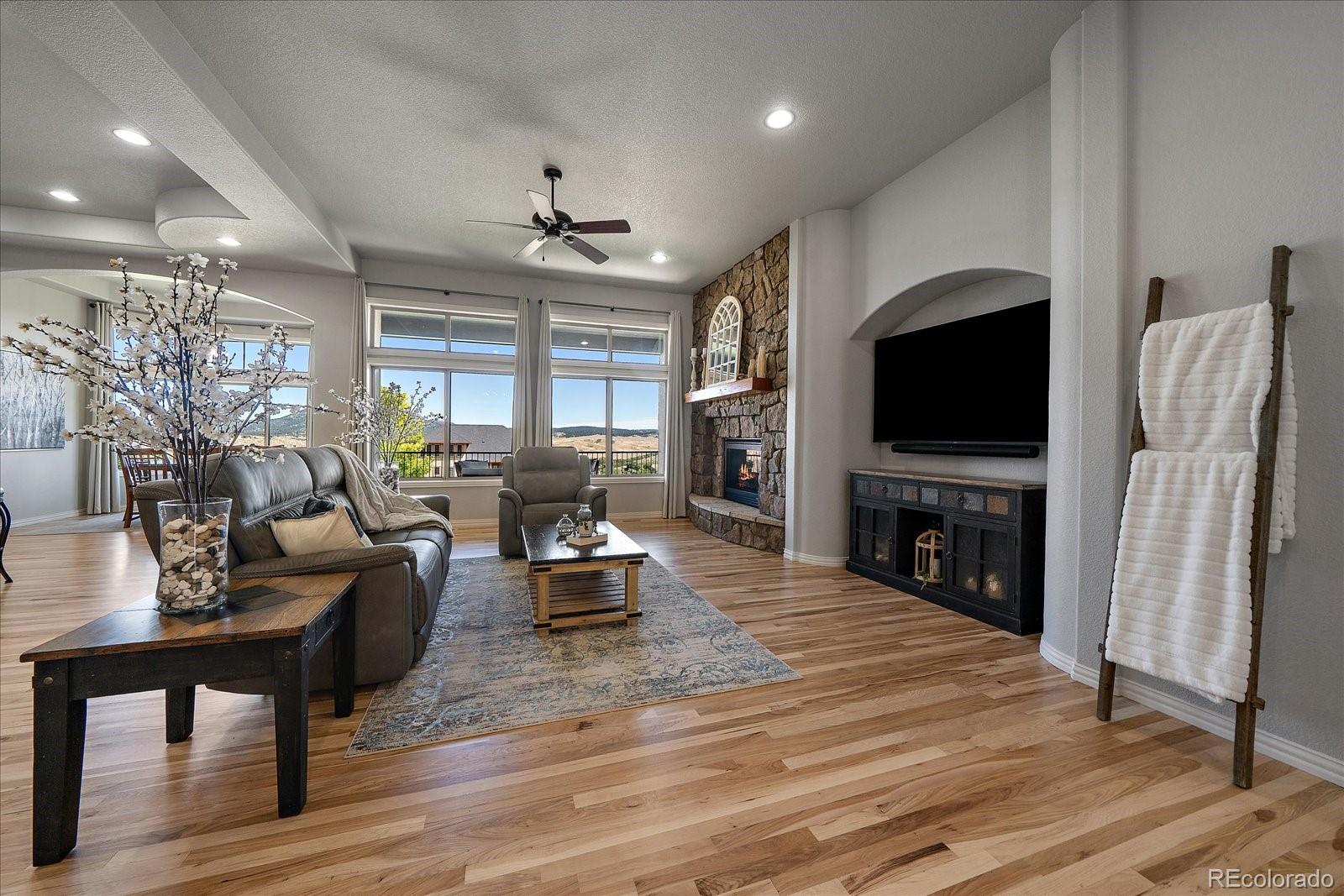 MLS Image #15 for 5375  country club drive,larkspur, Colorado
