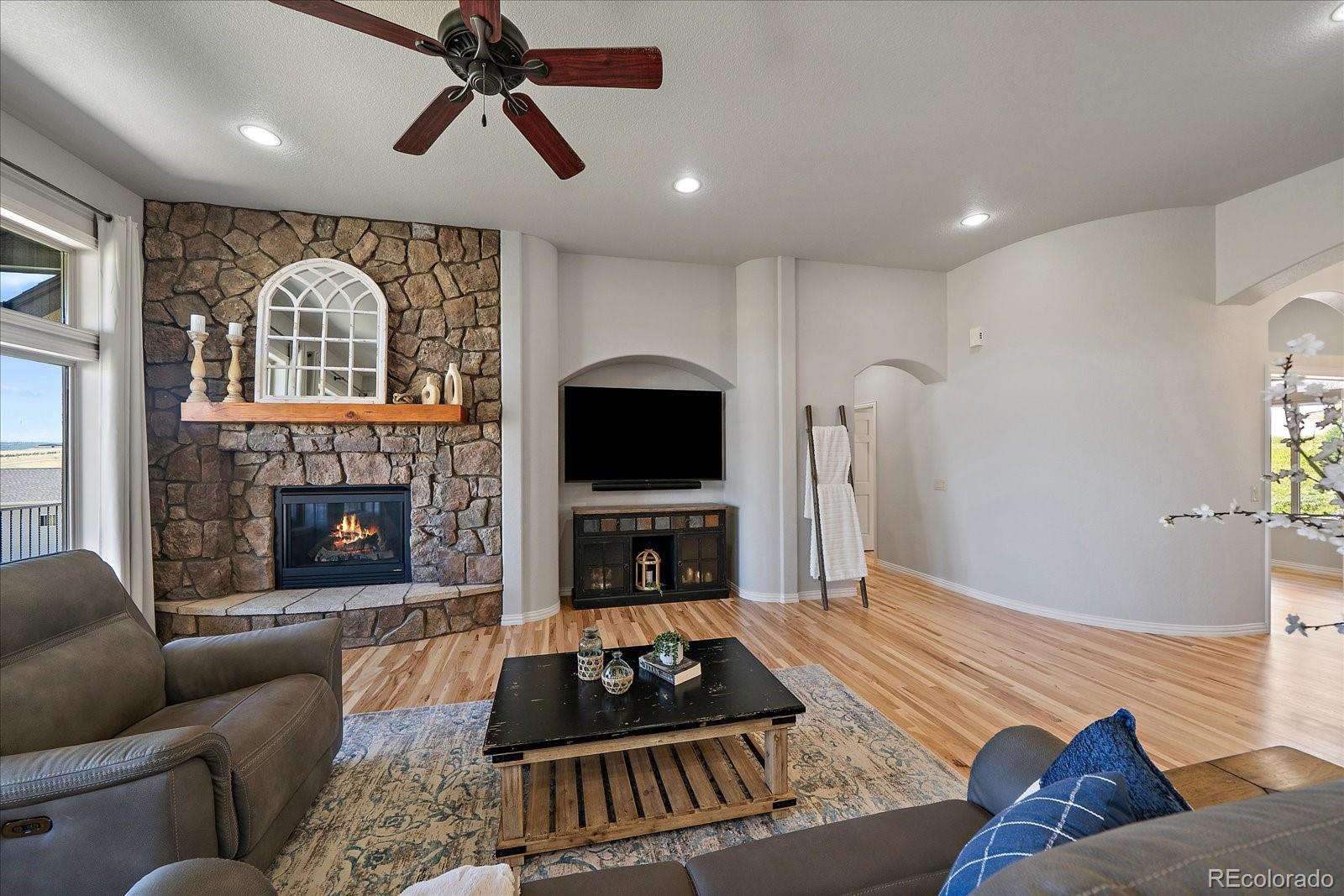 MLS Image #16 for 5375  country club drive,larkspur, Colorado