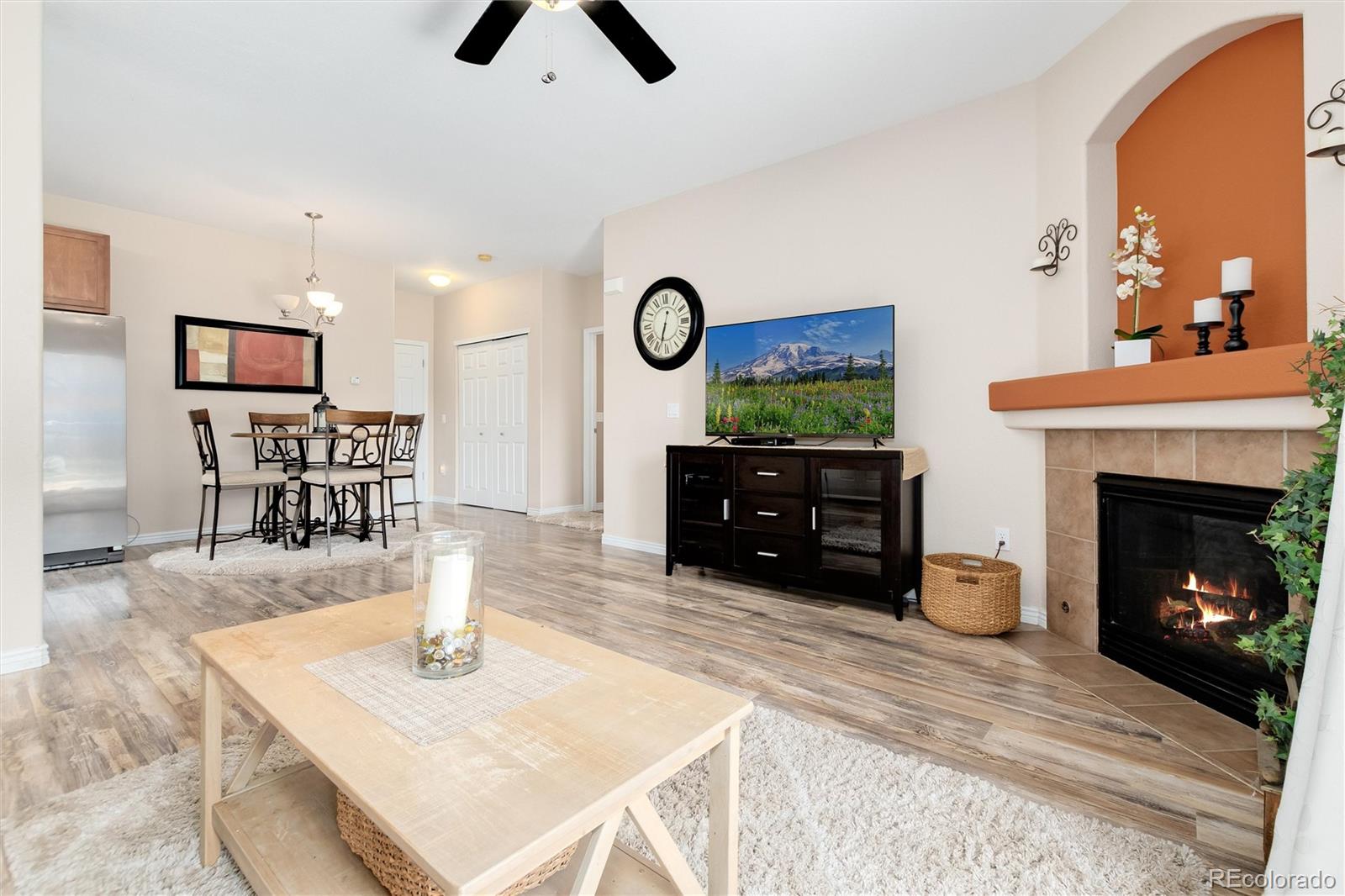 MLS Image #5 for 23450 e 5th drive 101,aurora, Colorado