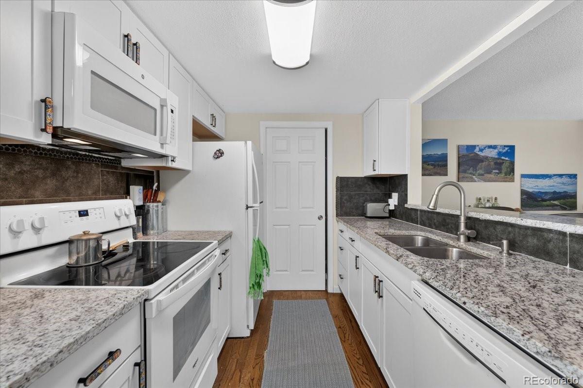 MLS Image #16 for 2011 s helena street d,aurora, Colorado