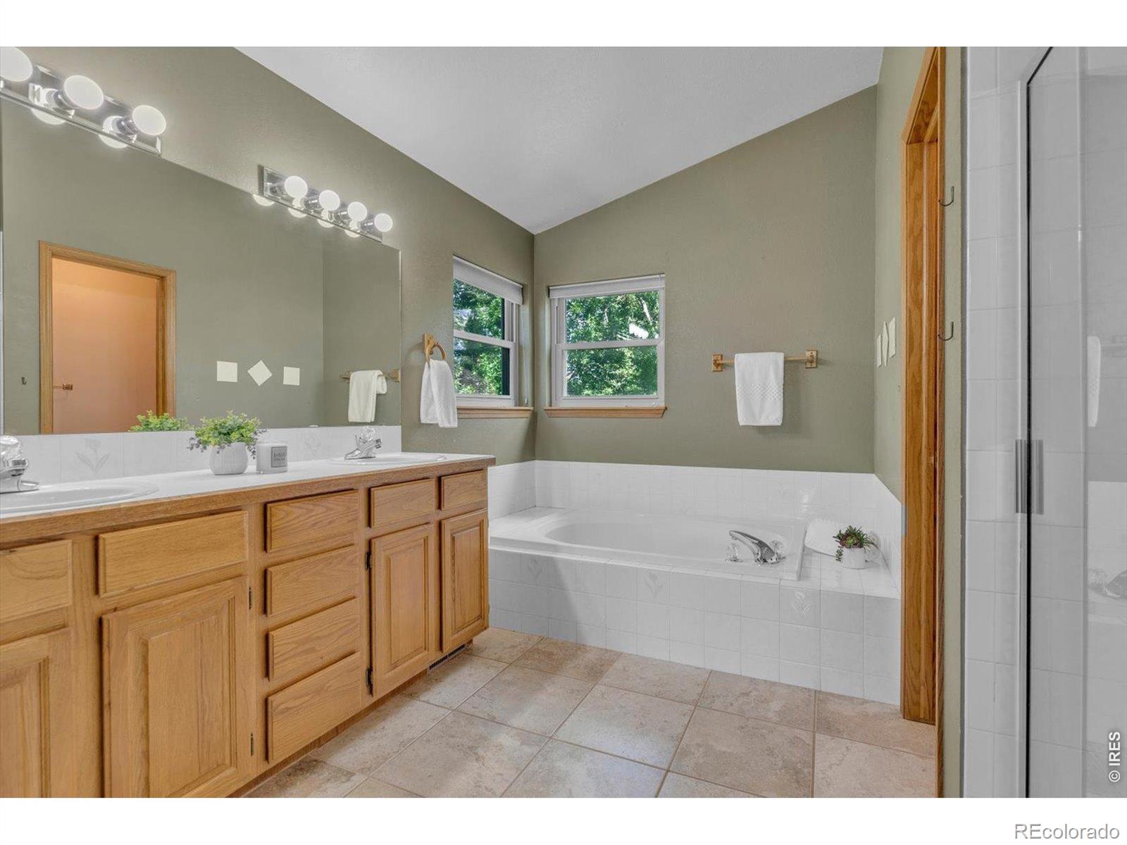 MLS Image #21 for 2924  lake park way,longmont, Colorado