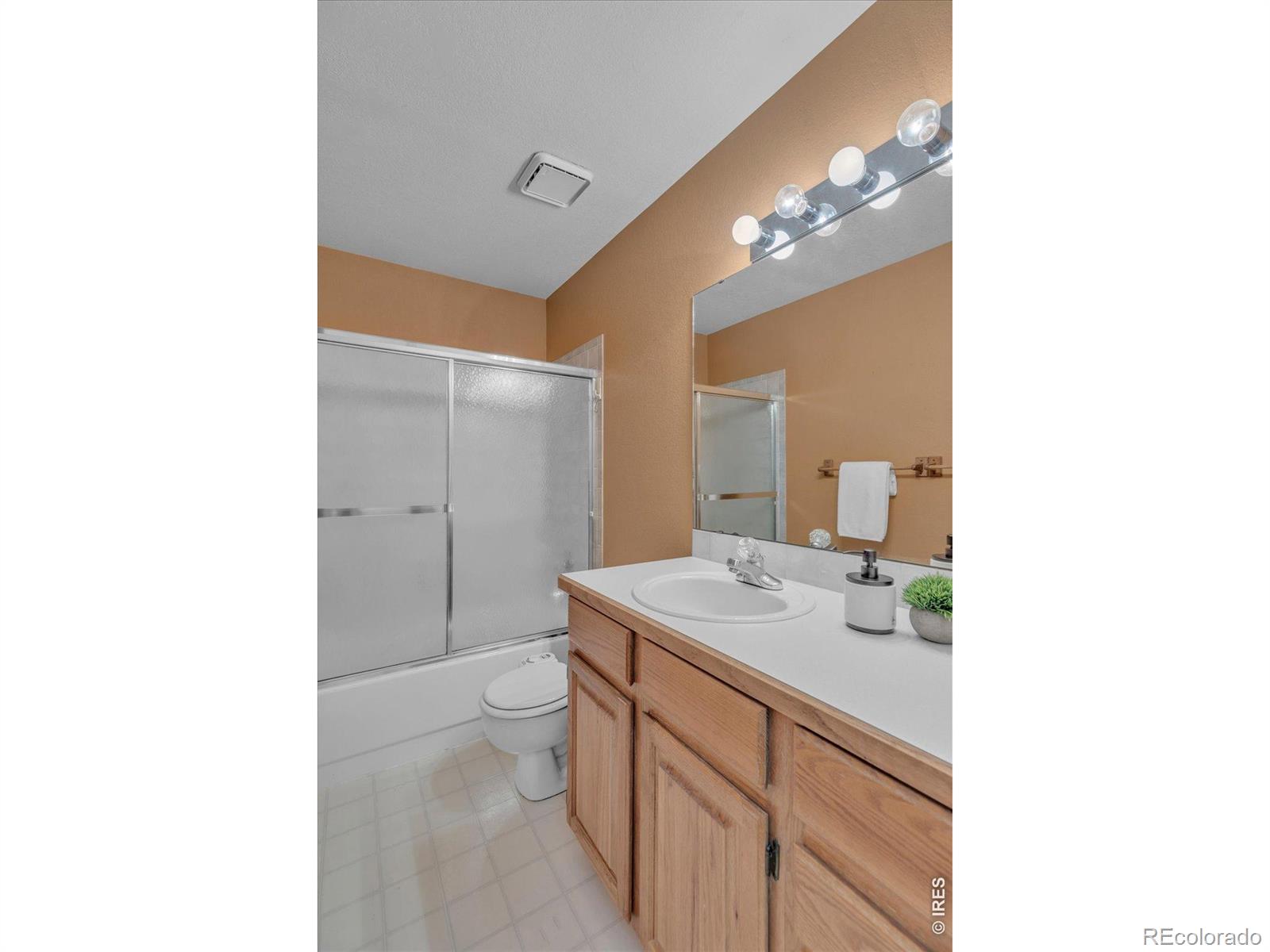 MLS Image #24 for 2924  lake park way,longmont, Colorado
