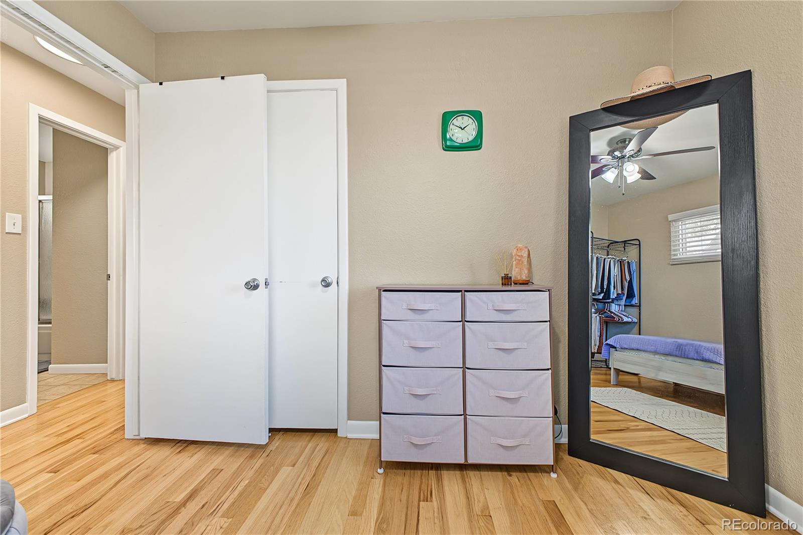 MLS Image #17 for 13196 e 6th place,aurora, Colorado