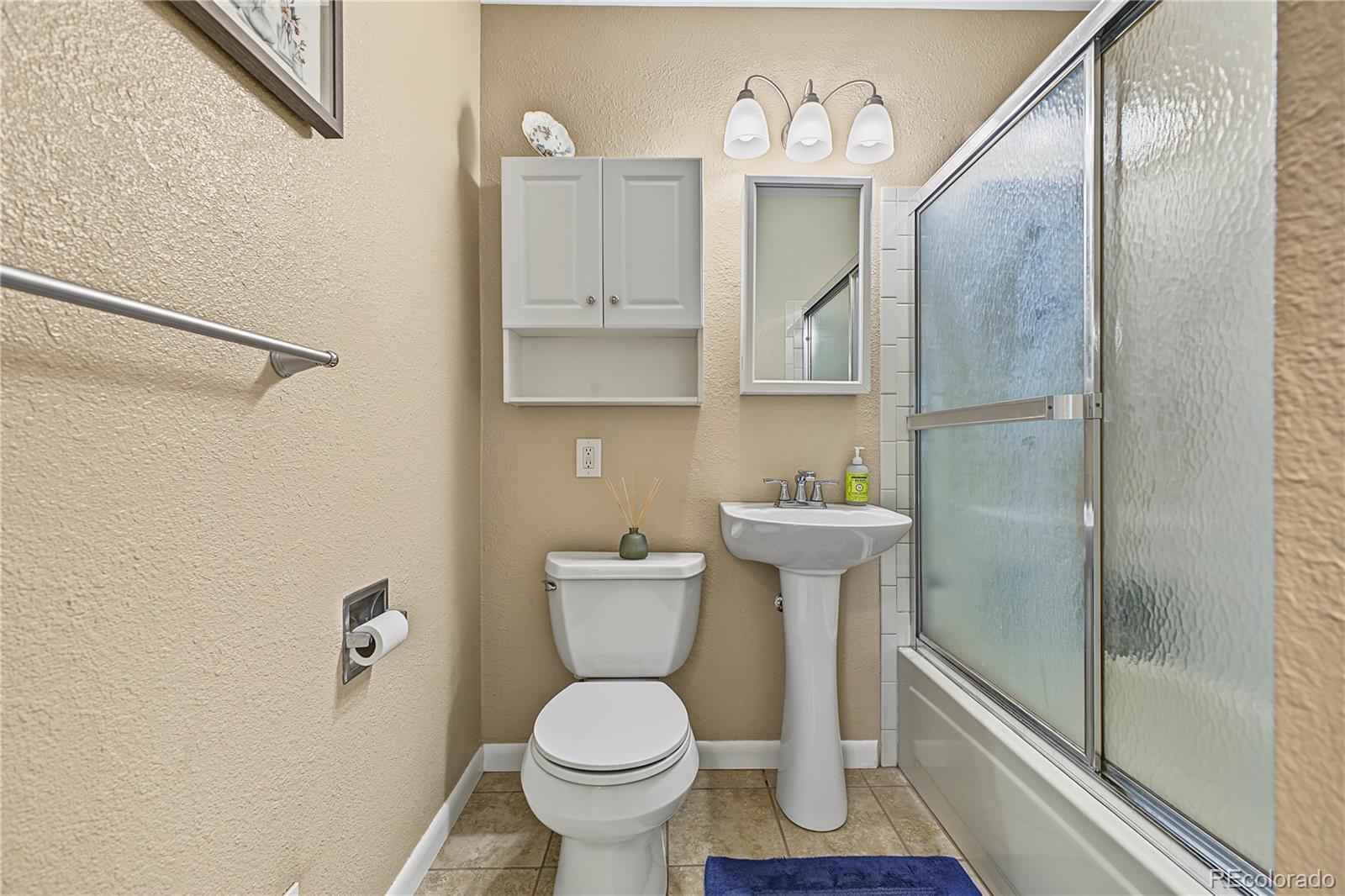 MLS Image #18 for 13196 e 6th place,aurora, Colorado
