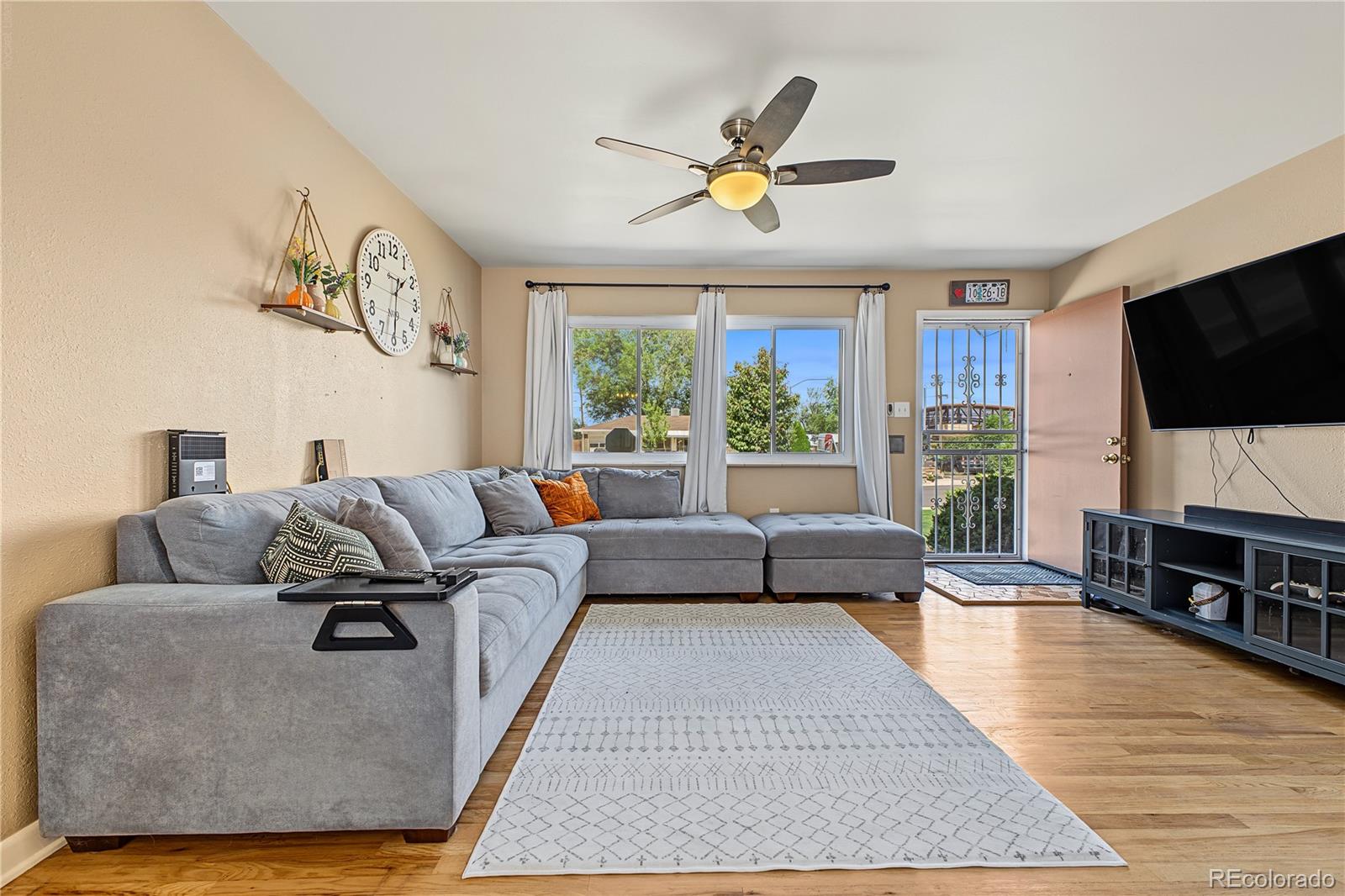 MLS Image #2 for 13196 e 6th place,aurora, Colorado