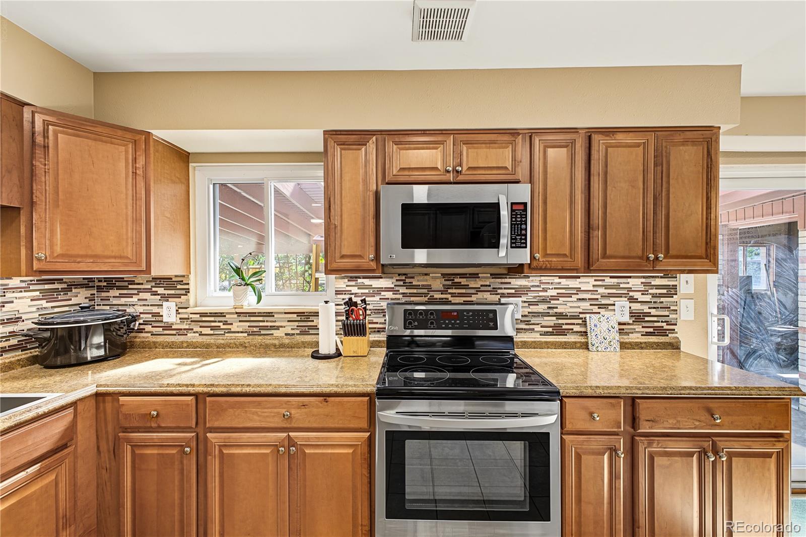 MLS Image #8 for 13196 e 6th place,aurora, Colorado