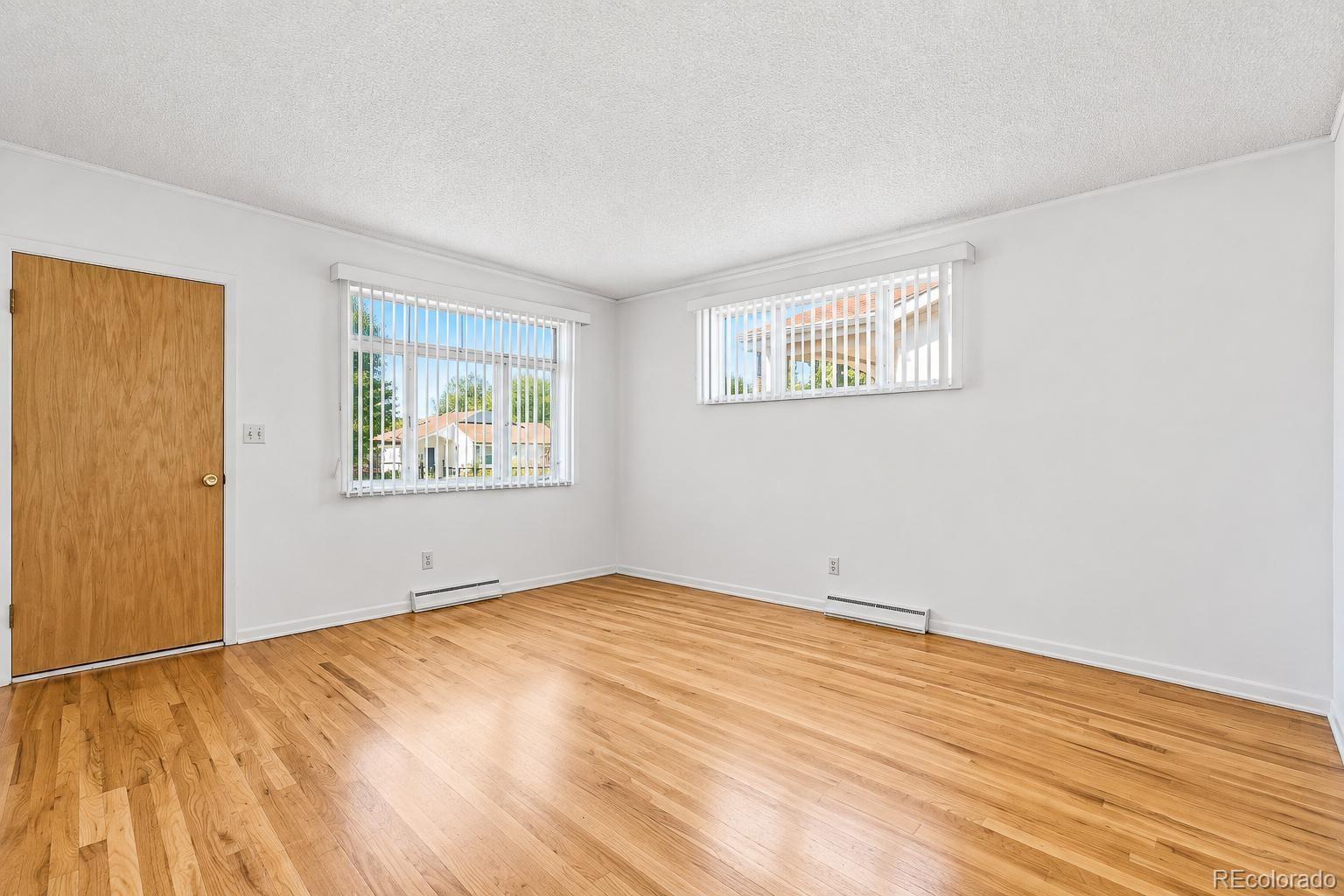 MLS Image #10 for 1018 s krameria street,denver, Colorado