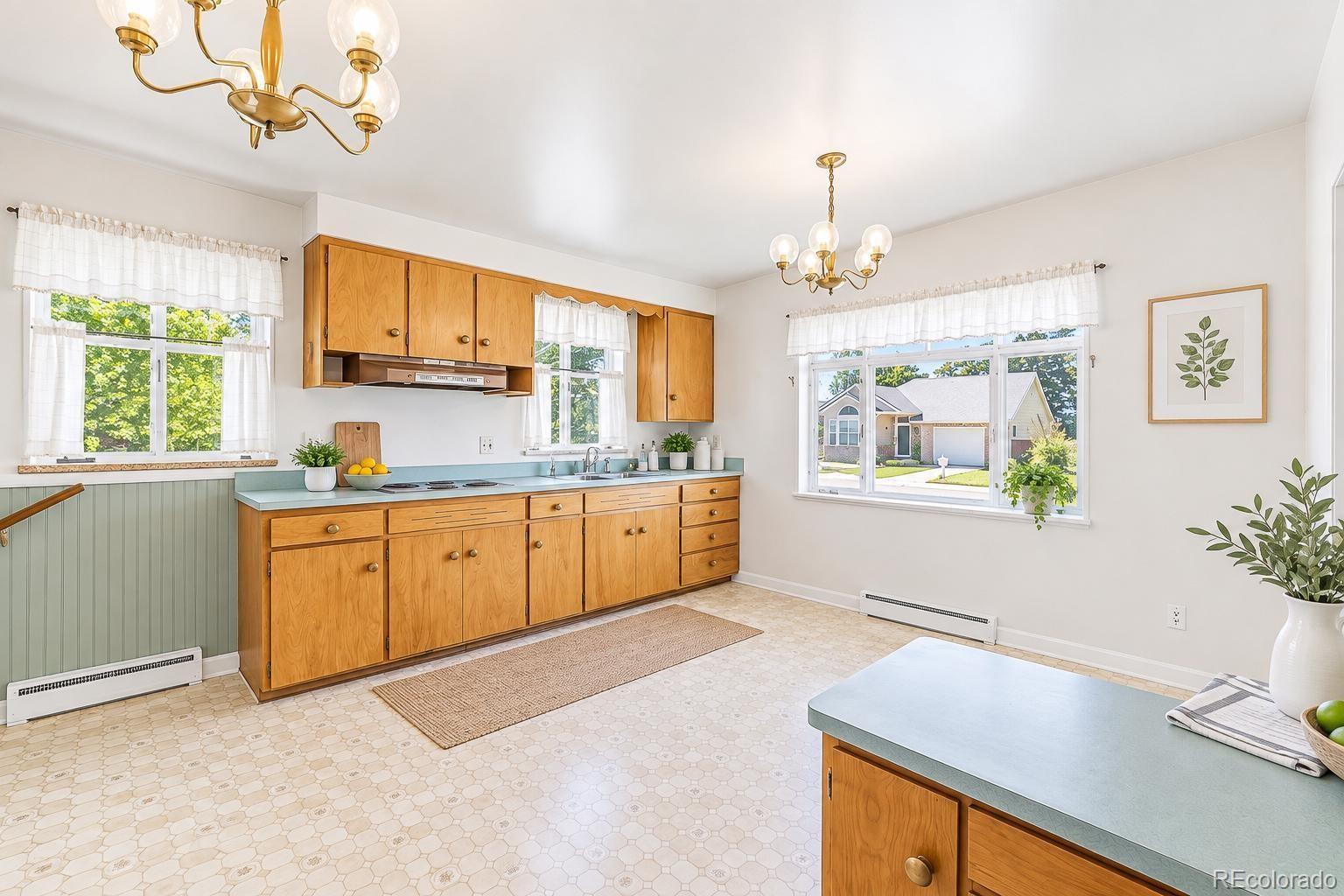 MLS Image #13 for 1018 s krameria street,denver, Colorado
