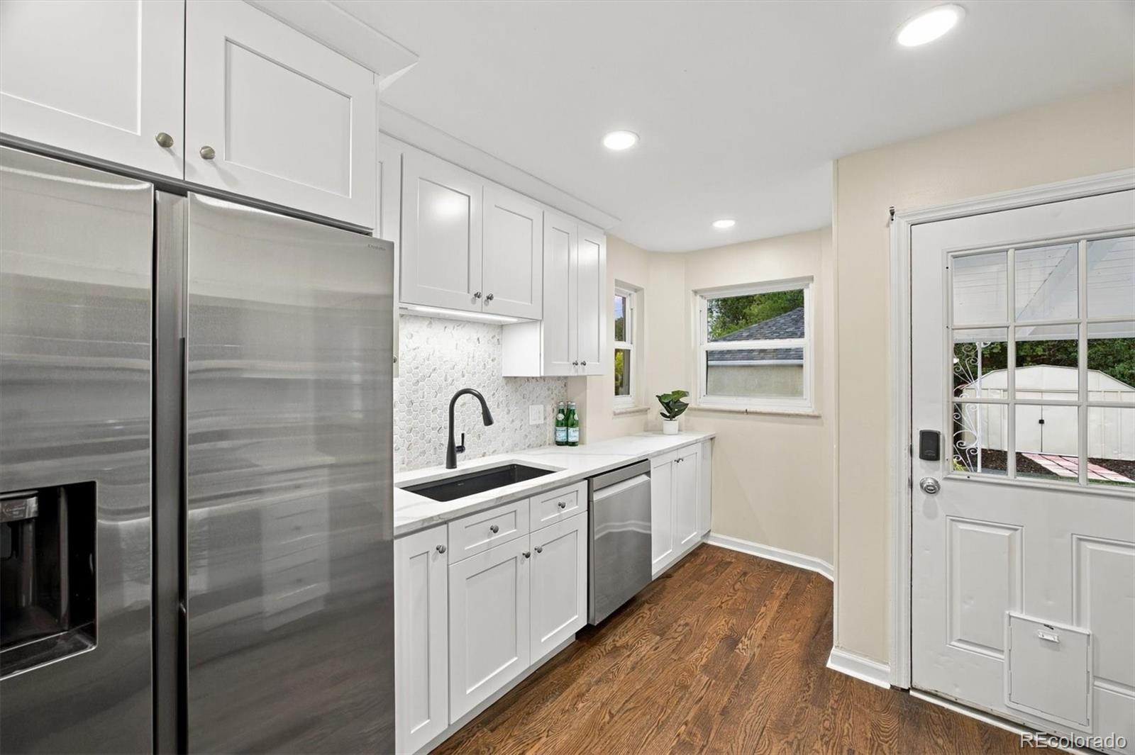 MLS Image #11 for 746  ivanhoe street,denver, Colorado