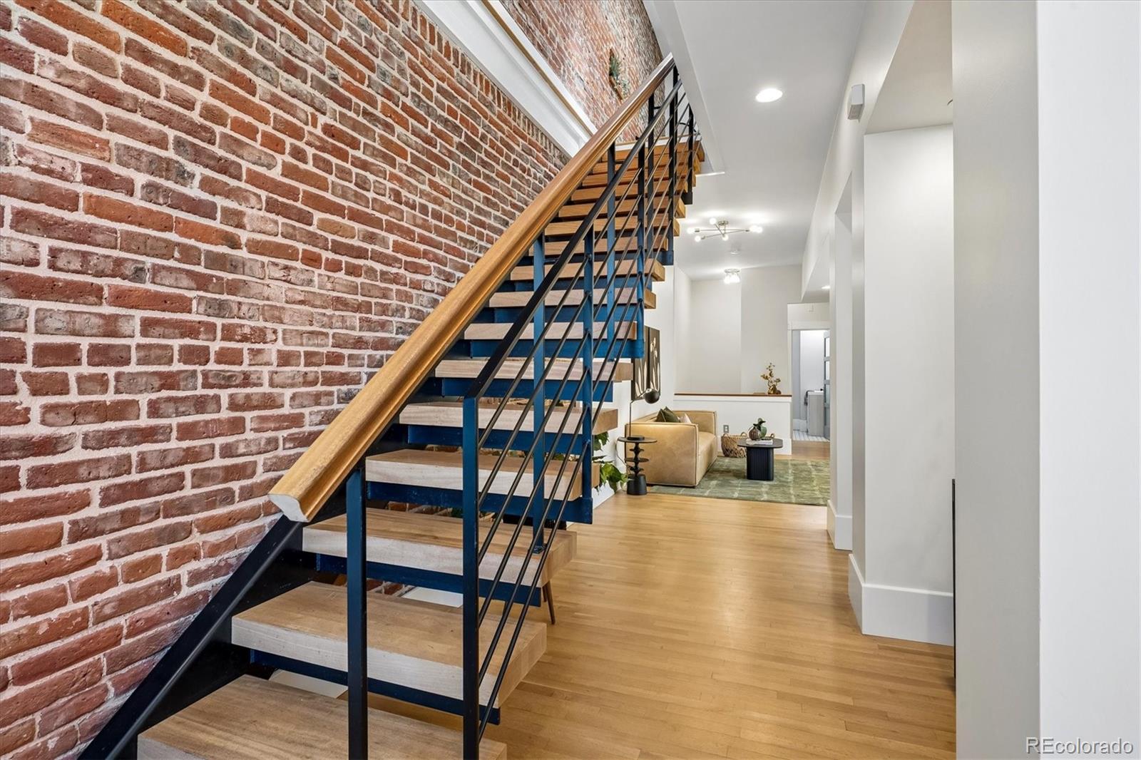 MLS Image #11 for 2502 n clarkson street,denver, Colorado