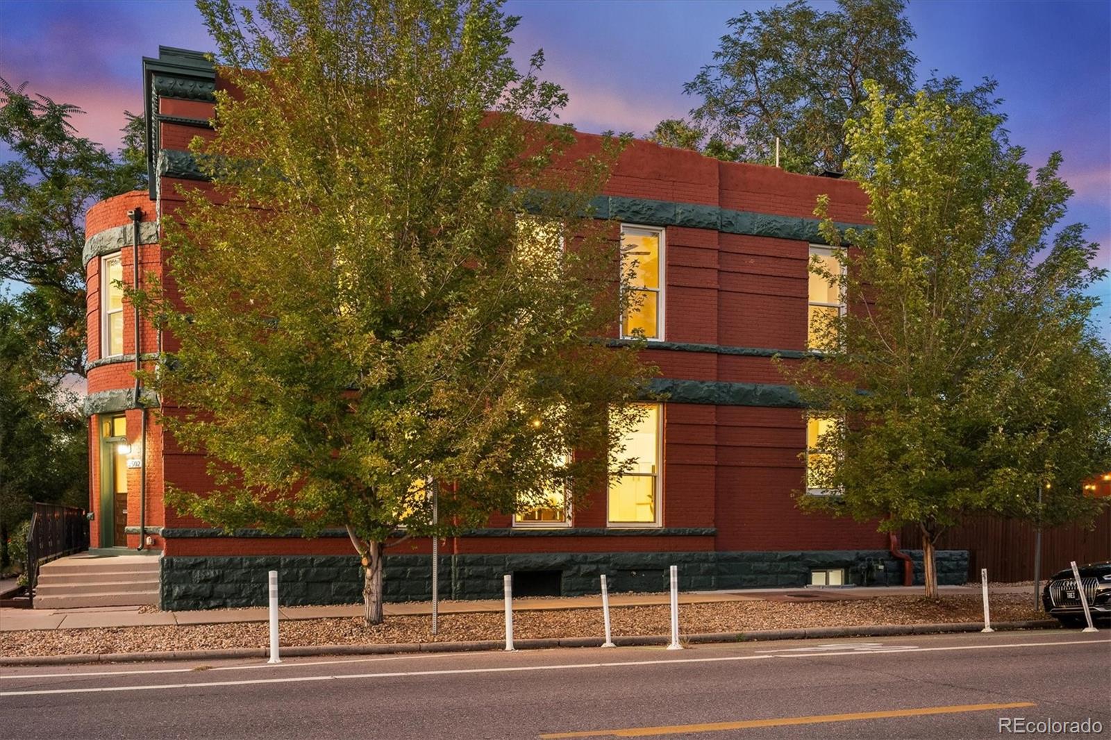 MLS Image #38 for 2502 n clarkson street,denver, Colorado