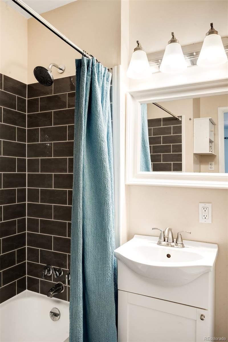 MLS Image #27 for 3250 s utica street,denver, Colorado