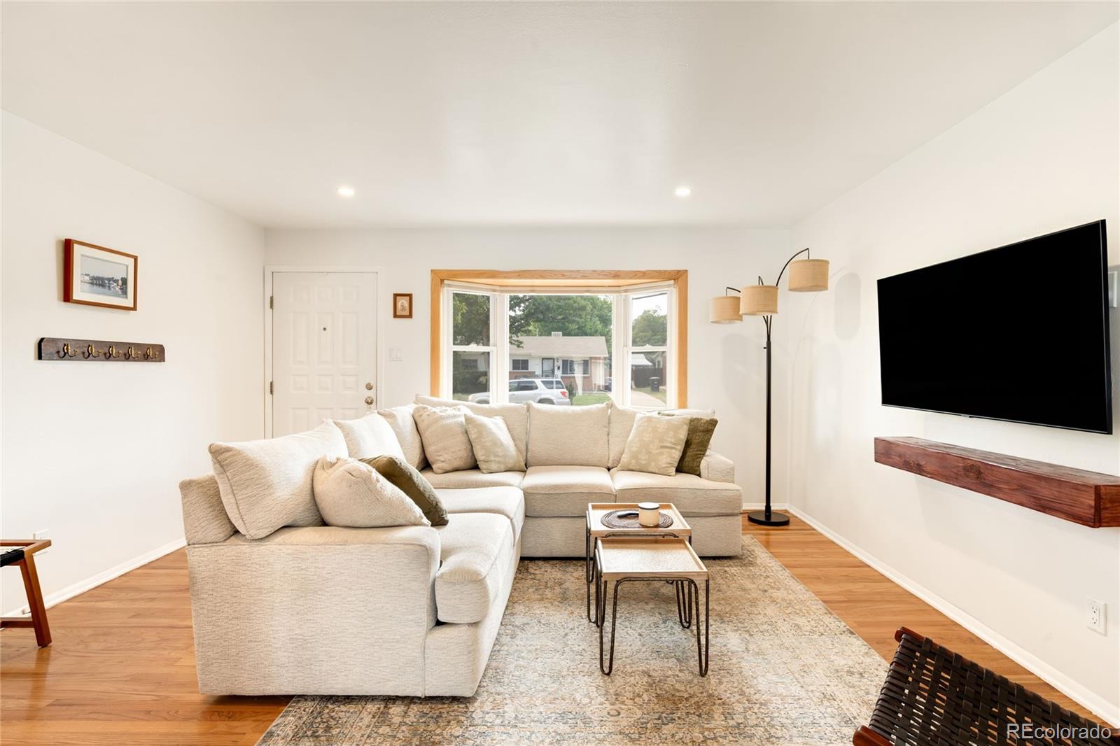 MLS Image #5 for 3250 s utica street,denver, Colorado